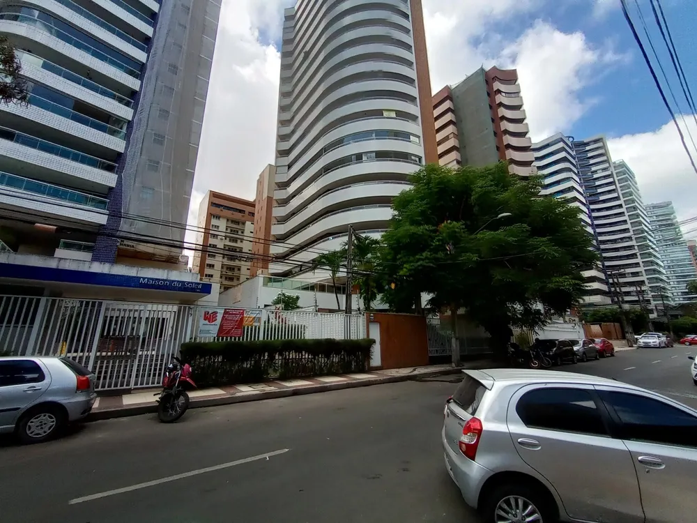 Apartamento, 3 quartos, 260 m² - Foto 1