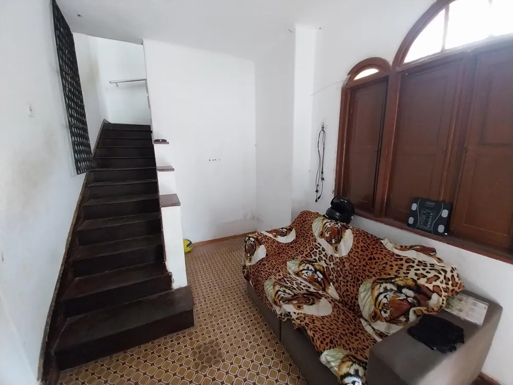 Casa, 7 quartos, 256 m² - Foto 1