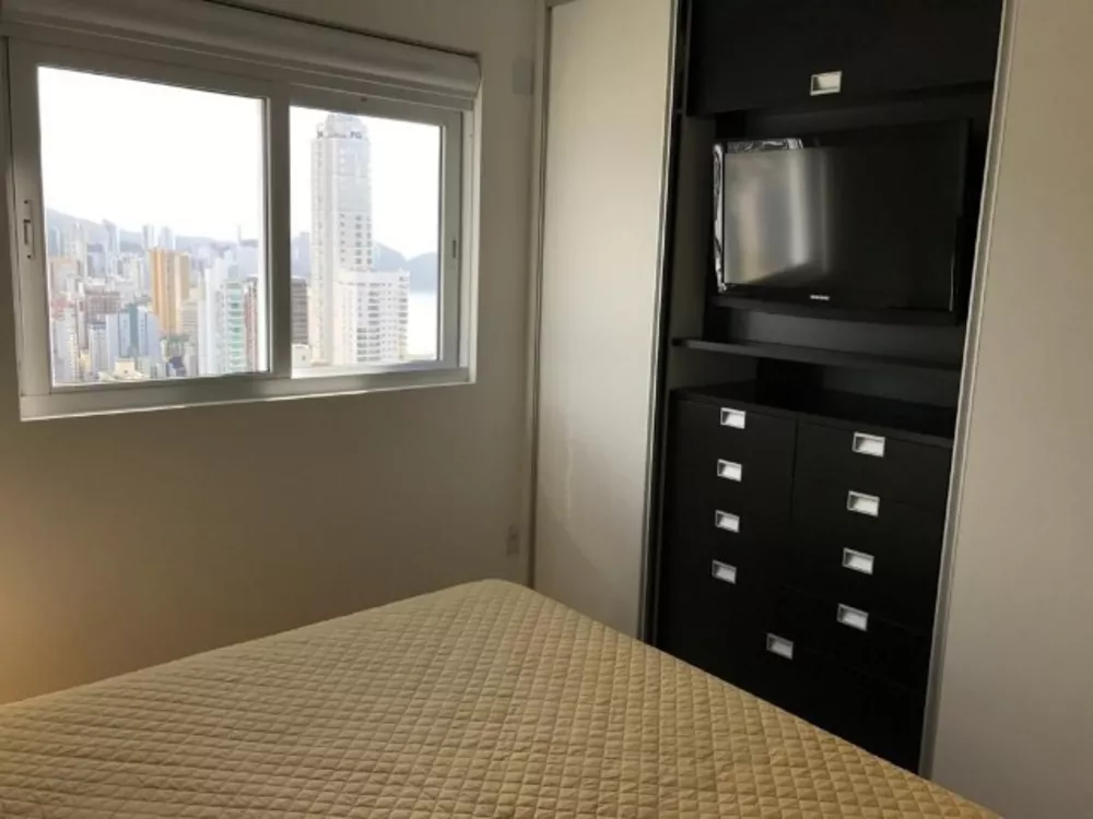 Apartamento à venda com 3 quartos, 135m² - Foto 9