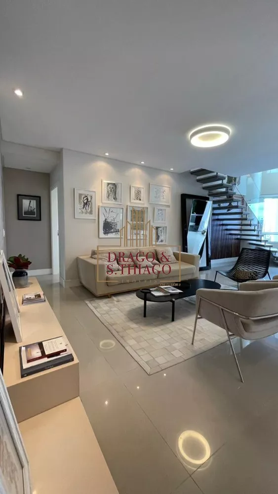 Cobertura à venda com 4 quartos, 273m² - Foto 1