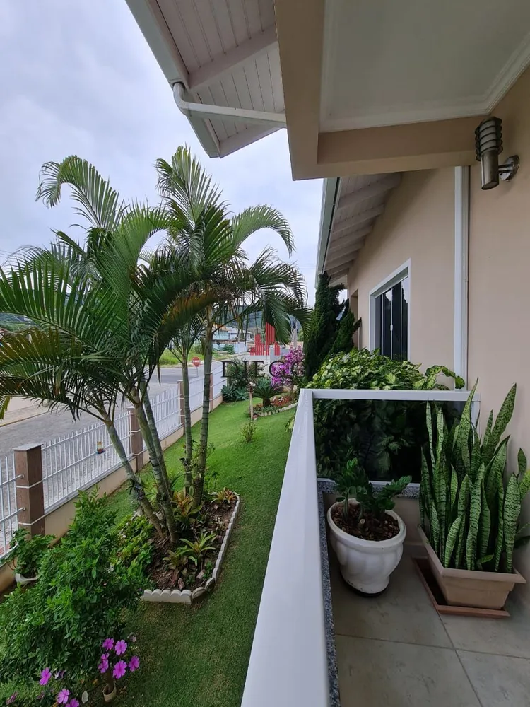 Casa, 3 quartos, 201 m² - Foto 2