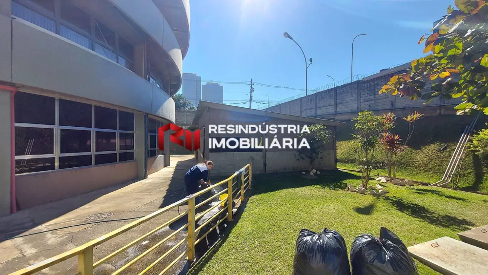 Depósito-Galpão, 9621 m² - Foto 1