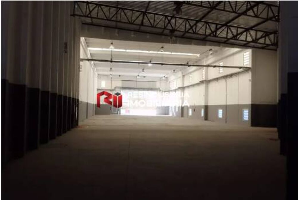 Depósito-Galpão-Armazém para alugar, 647m² - Foto 3