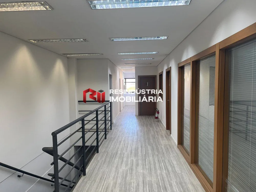 Depósito-Galpão, 1074 m² - Foto 2