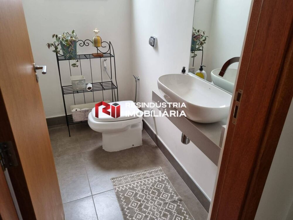 Casa à venda com 4 quartos, 453m² - Foto 3