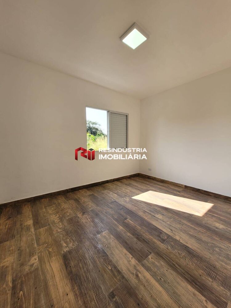 Sobrado à venda com 3 quartos, 147m² - Foto 4