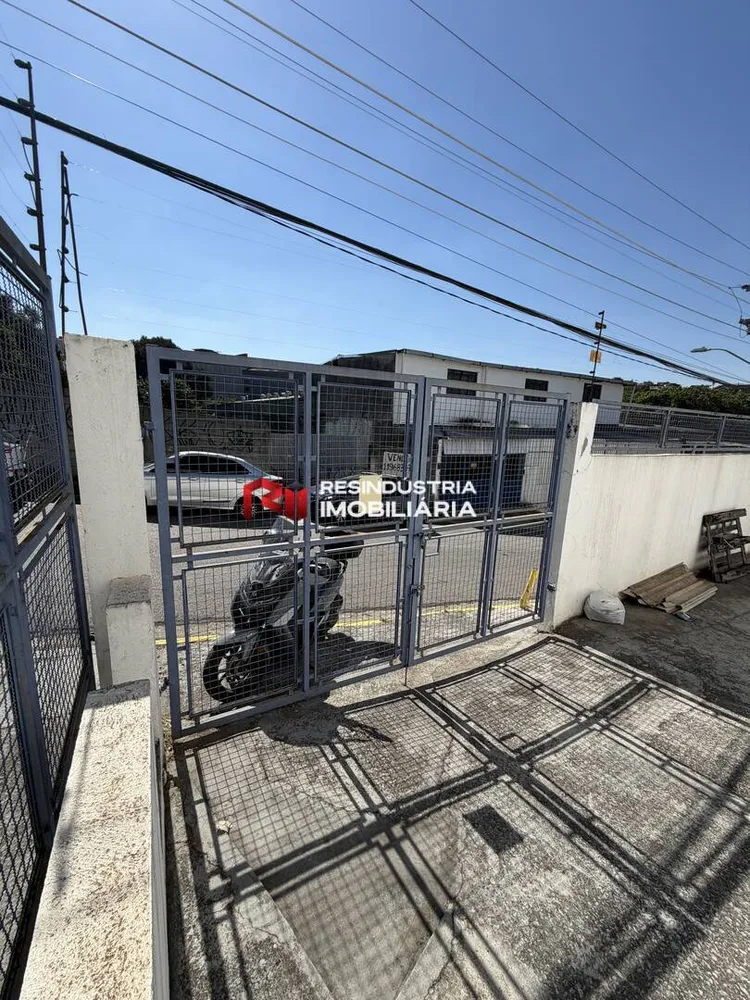 Depósito-Galpão, 1000 m² - Foto 1