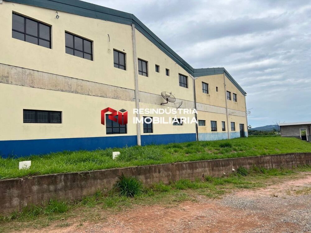 Depósito-Galpão, 2300 m² - Foto 1