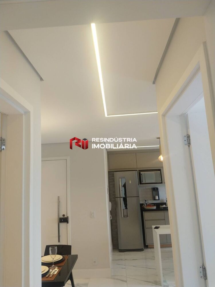 Apartamento para alugar com 2 quartos, 63m² - Foto 3