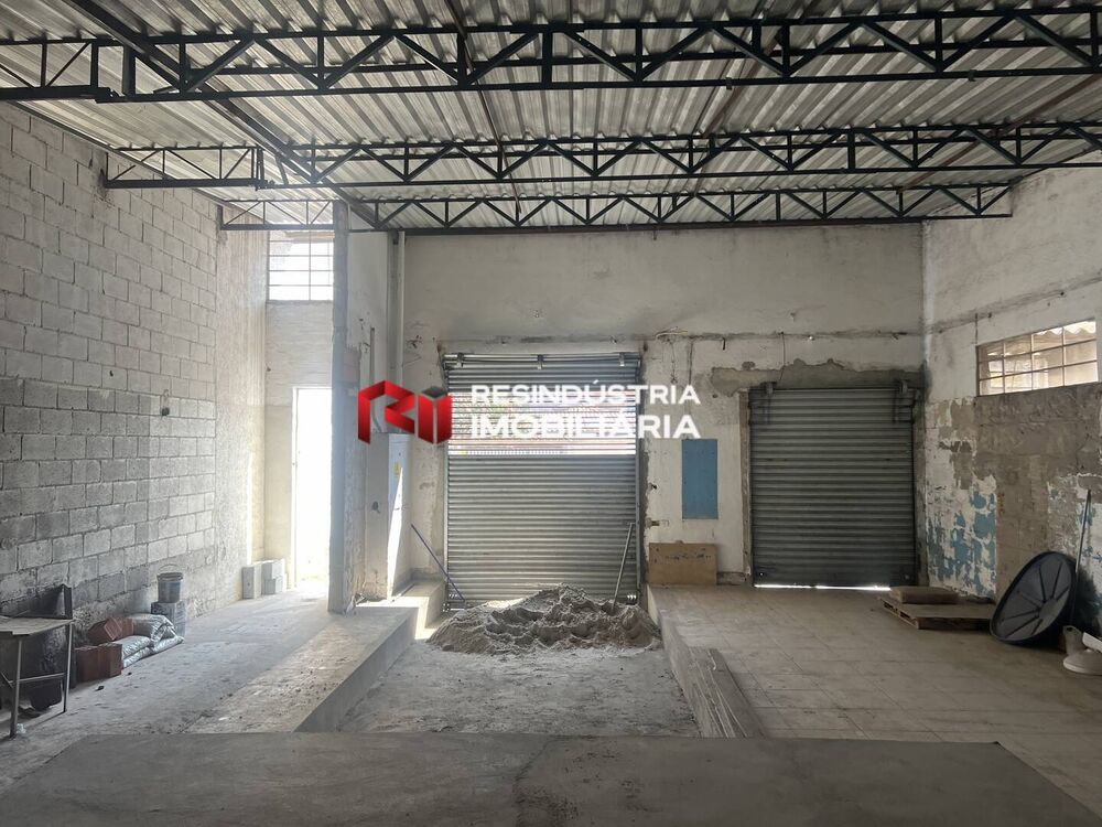 Depósito-Galpão-Armazém à venda, 300m² - Foto 2