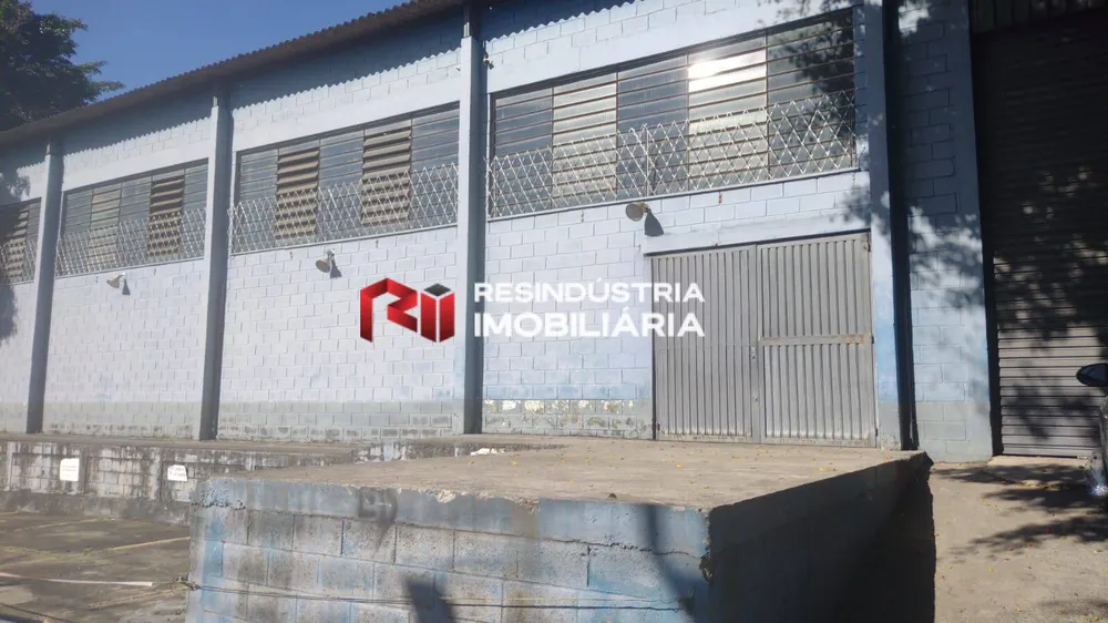Depósito-Galpão, 818 m² - Foto 1