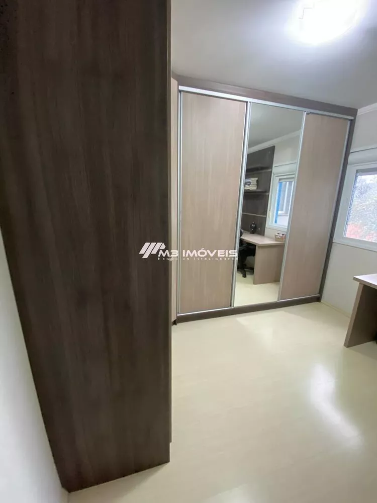 Apartamento à venda com 2 quartos, 70m² - Foto 4