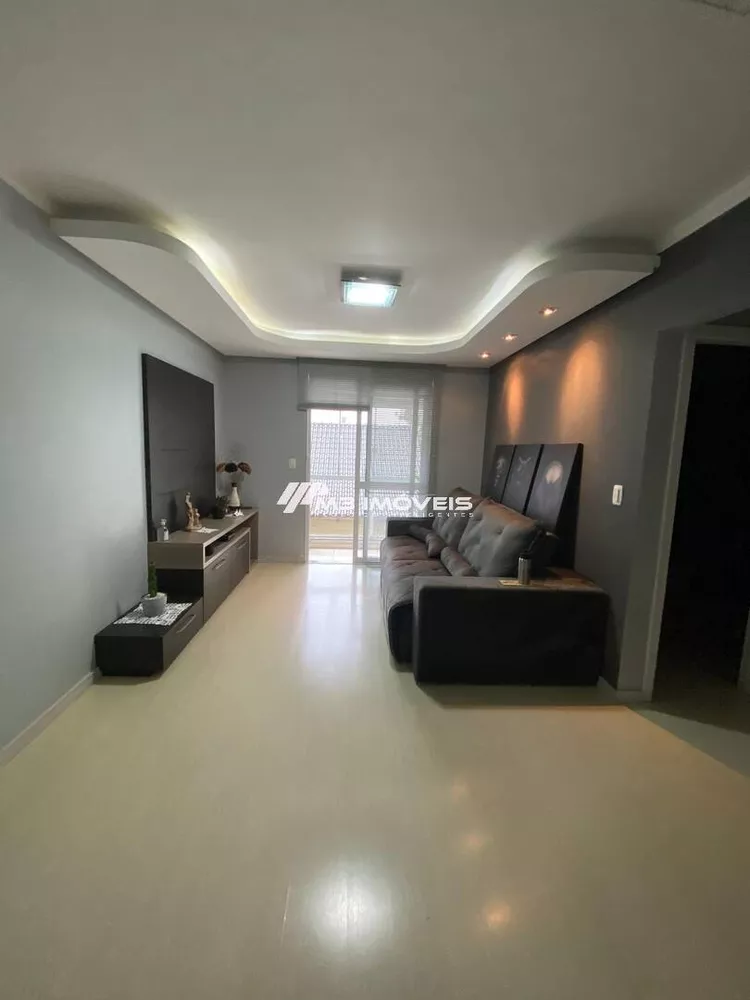 Apartamento à venda com 2 quartos, 70m² - Foto 1