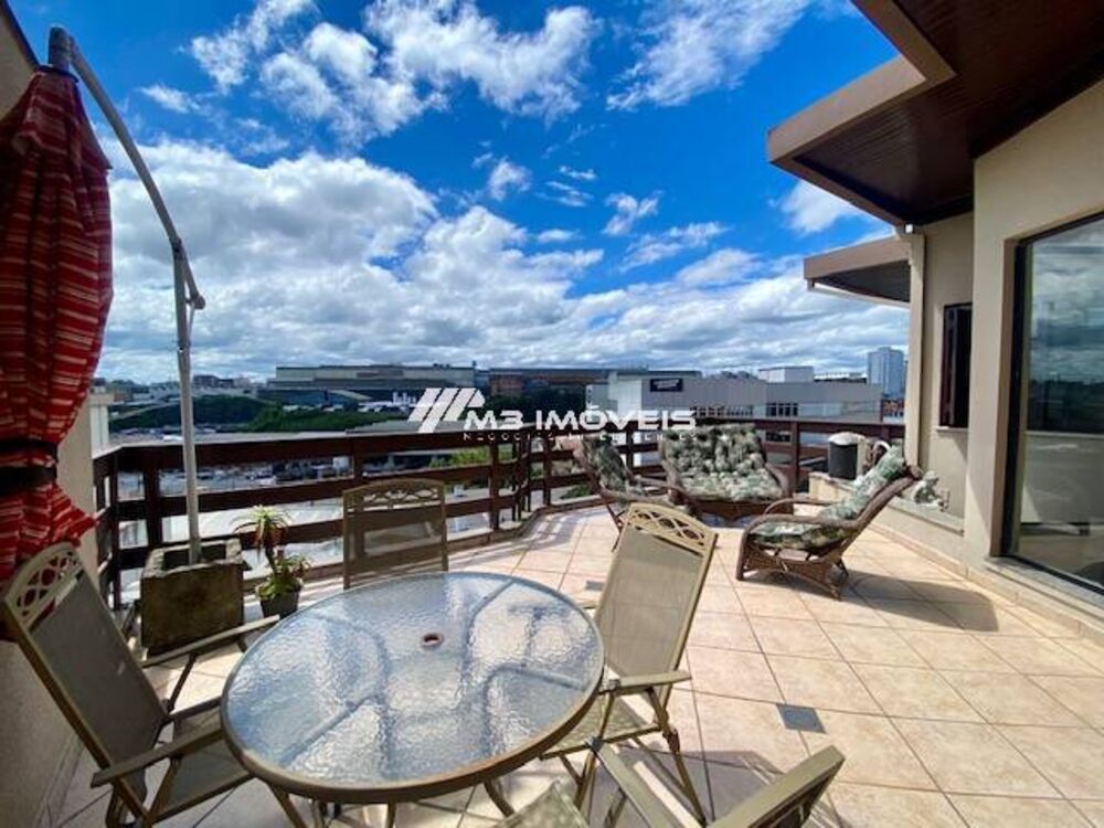 Apartamento, 3 quartos, 200 m² - Foto 1