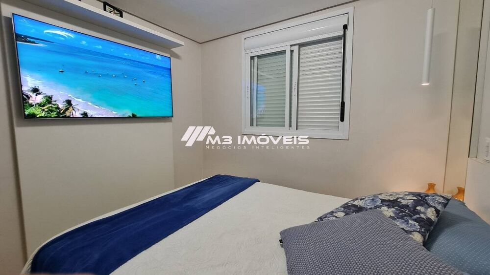 Apartamento à venda com 2 quartos, 62223m² - Foto 3