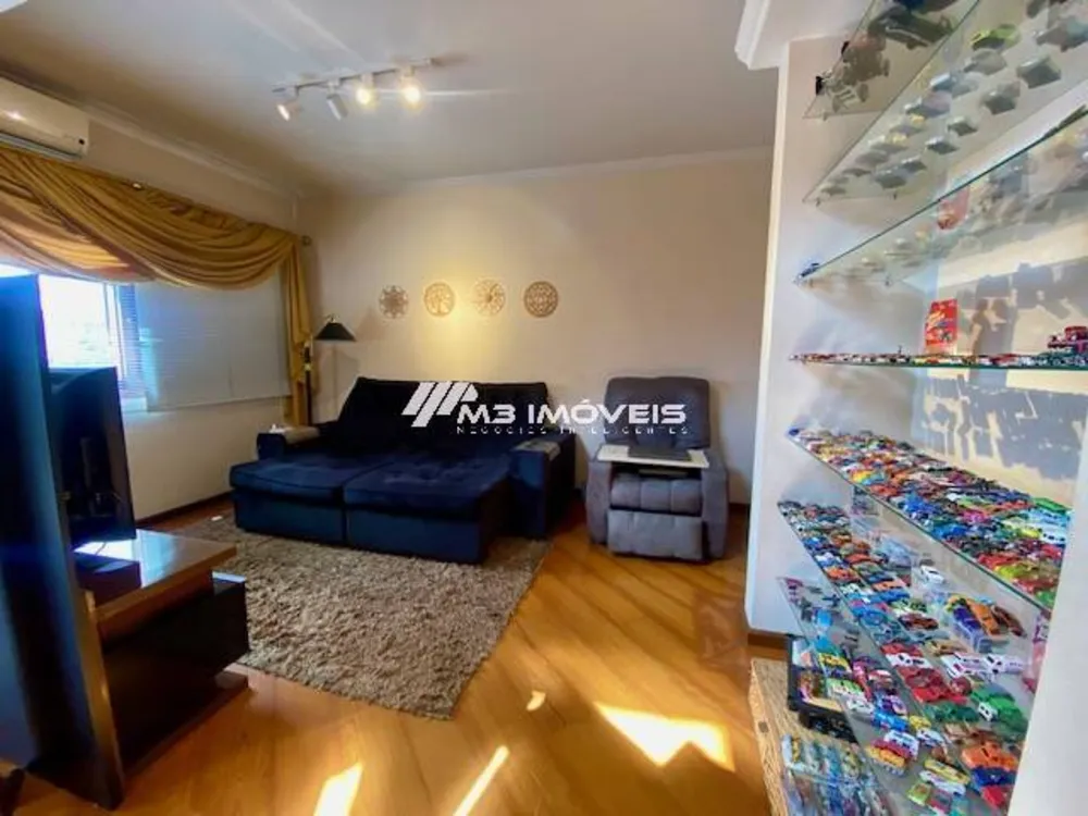 Apartamento, 3 quartos, 200 m² - Foto 2