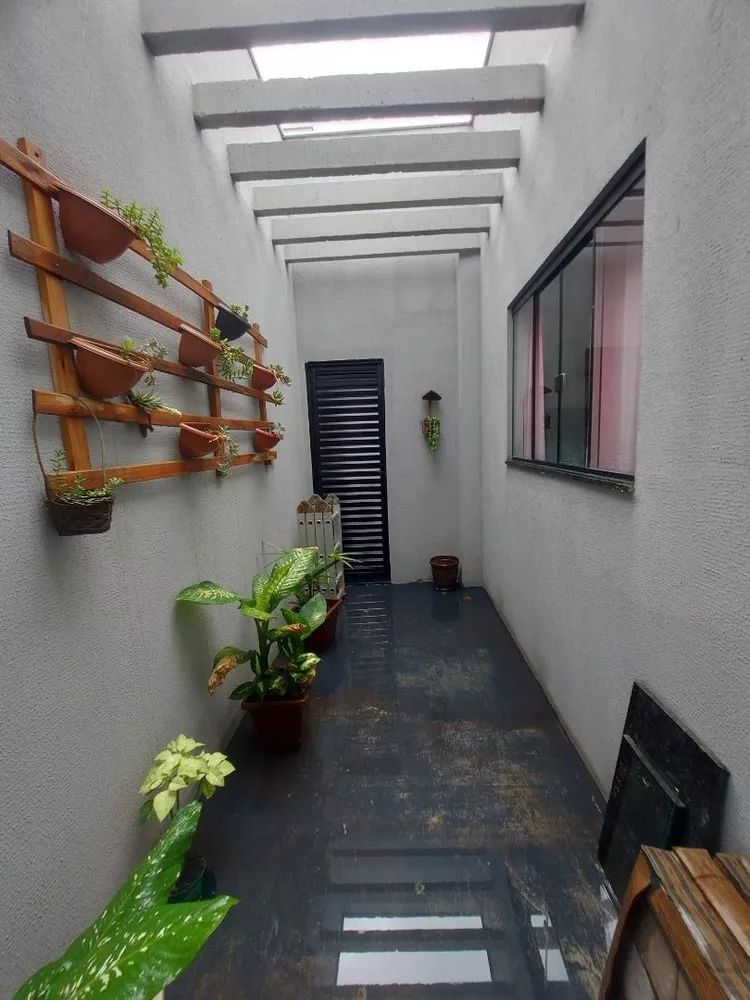 Casa à venda com 3 quartos, 200m² - Foto 10