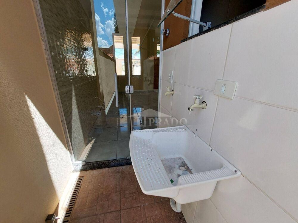 Casa à venda com 3 quartos, 85m² - Foto 8