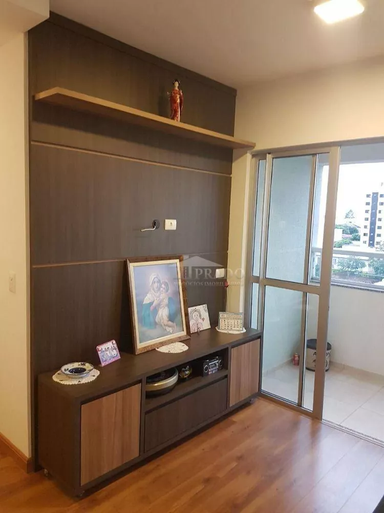 Apartamento à venda com 2 quartos, 70m² - Foto 2