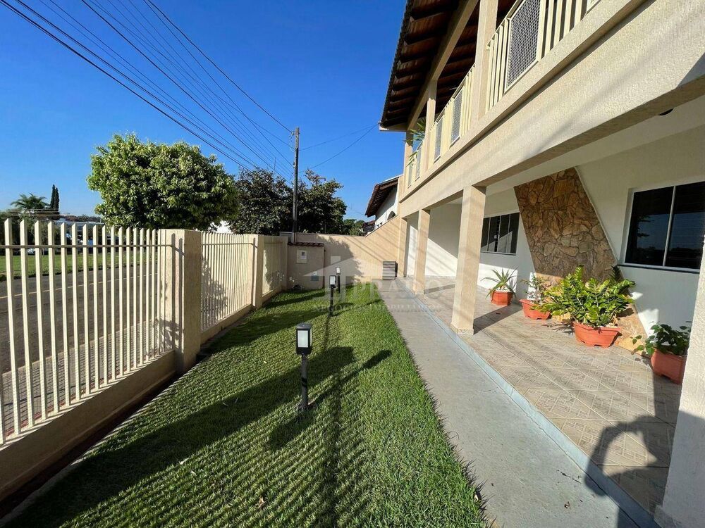 Sobrado à venda com 3 quartos, 240m² - Foto 3