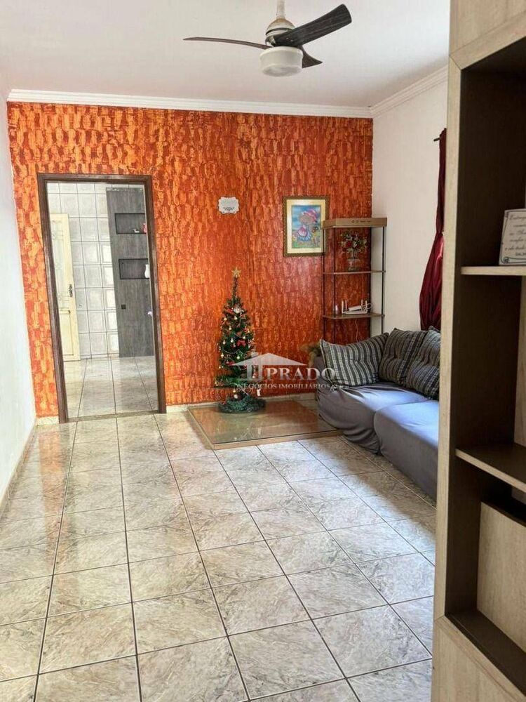 Casa à venda com 3 quartos, 137m² - Foto 3