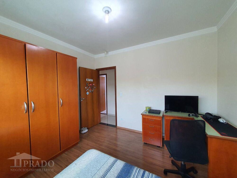 Casa à venda com 3 quartos, 174m² - Foto 2