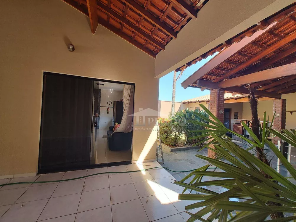 Casa à venda com 2 quartos, 160m² - Foto 5