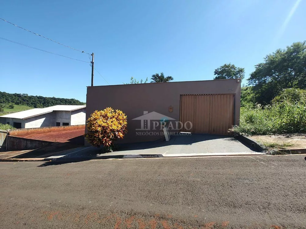 Casa à venda com 2 quartos, 160m² - Foto 2