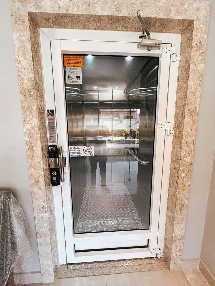 Sobrado, 4 quartos, 317 m² - Foto 5