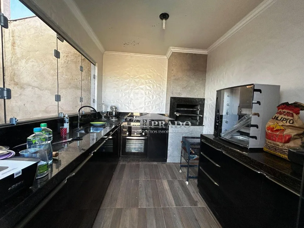 Casa, 3 quartos, 214 m² - Foto 3