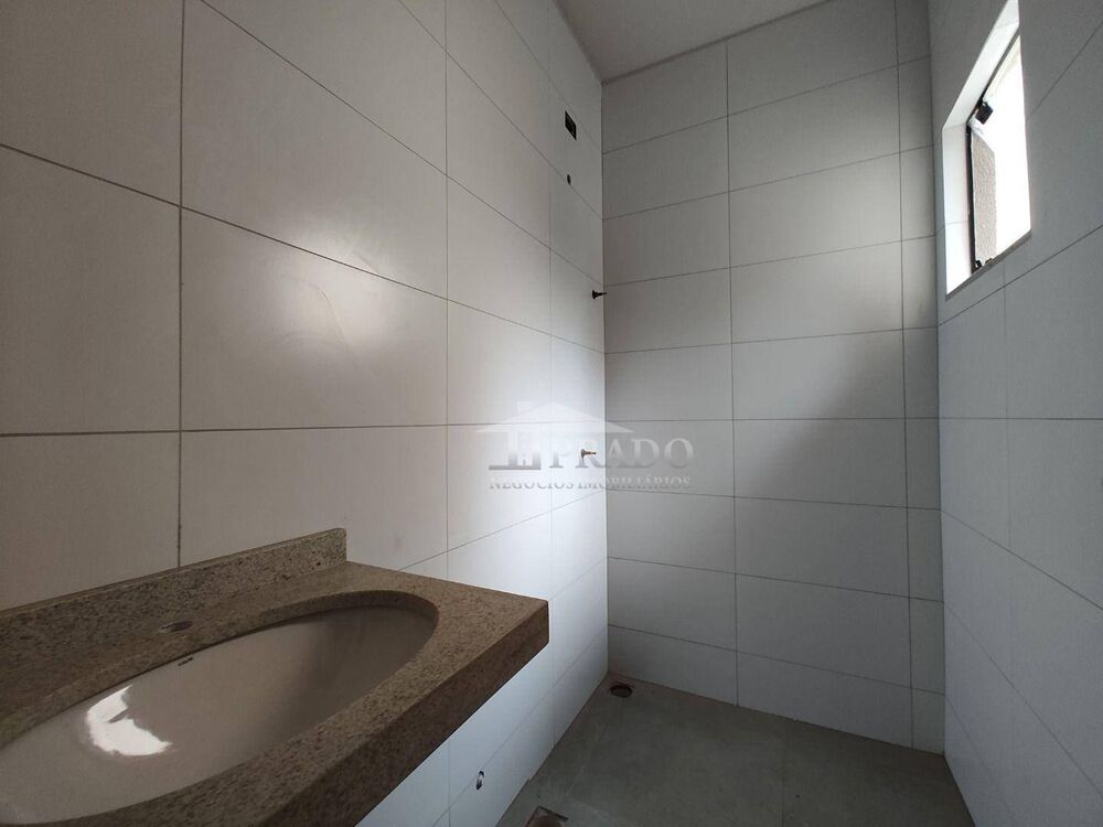 Casa à venda com 2 quartos, 74m² - Foto 9