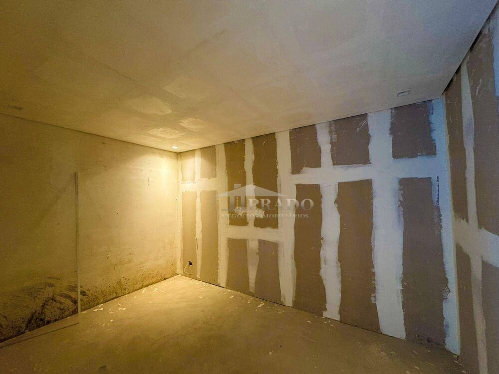 Casa à venda com 4 quartos, 347m² - Foto 12
