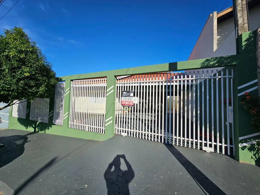 Casa, 3 quartos, 210 m² - Foto 1
