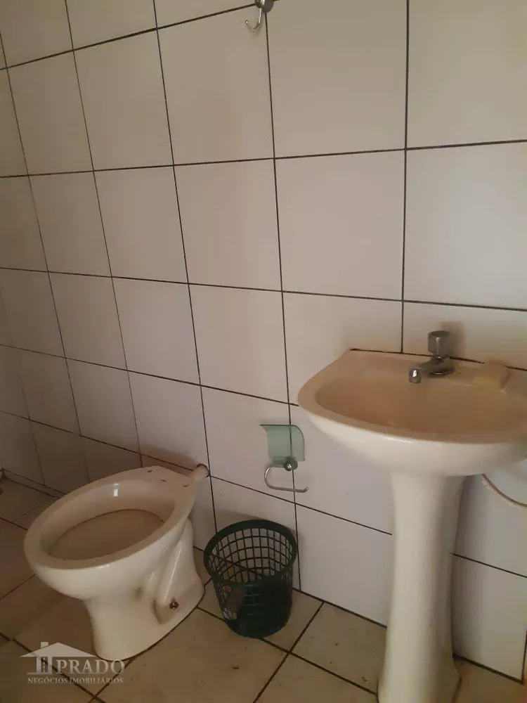 Sobrado à venda com 4 quartos, 200m² - Foto 11