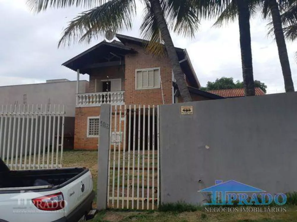 Sobrado à venda com 4 quartos, 200m² - Foto 3