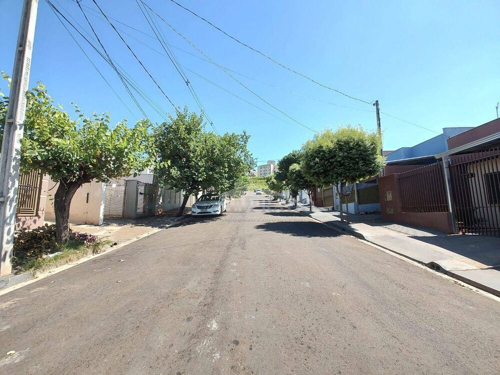 Casa à venda com 2 quartos, 90m² - Foto 12