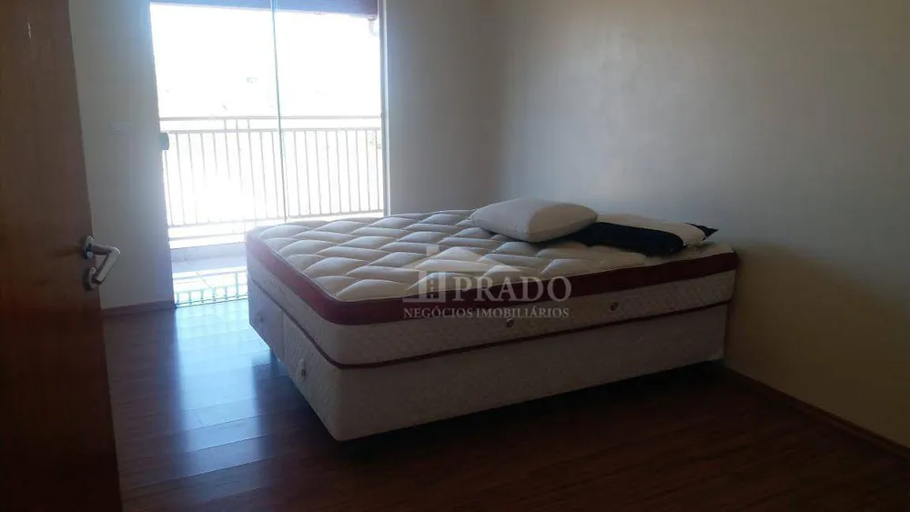 Chácara, 3 quartos, 242 m² - Foto 4