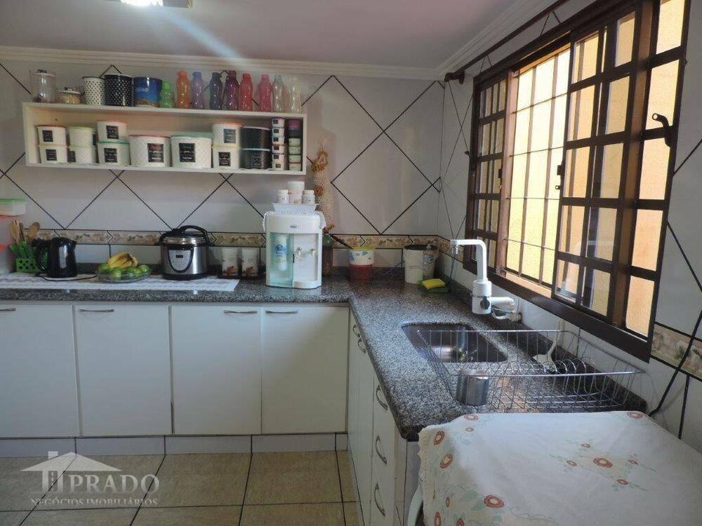 Sobrado à venda com 3 quartos, 174m² - Foto 3