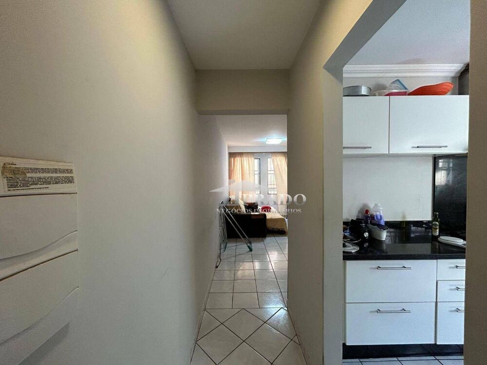 Apartamento à venda com 3 quartos, 70m² - Foto 1