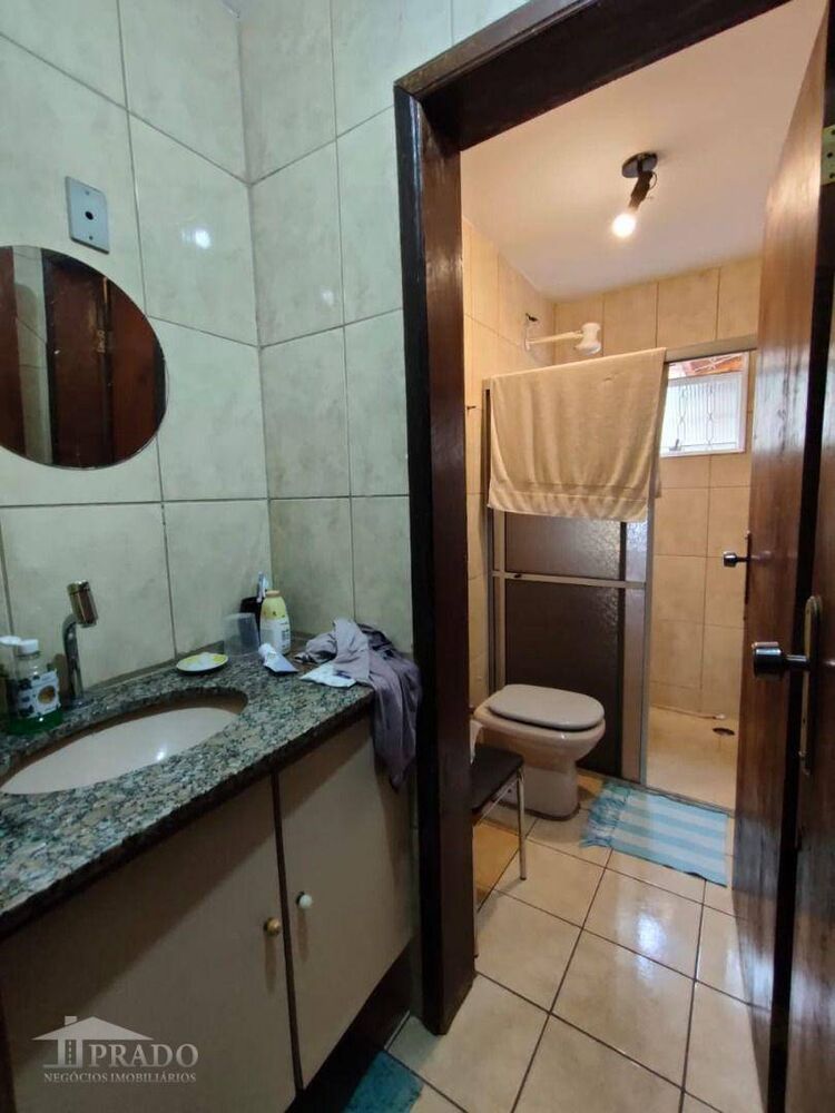 Casa, 3 quartos, 197 m² - Foto 2
