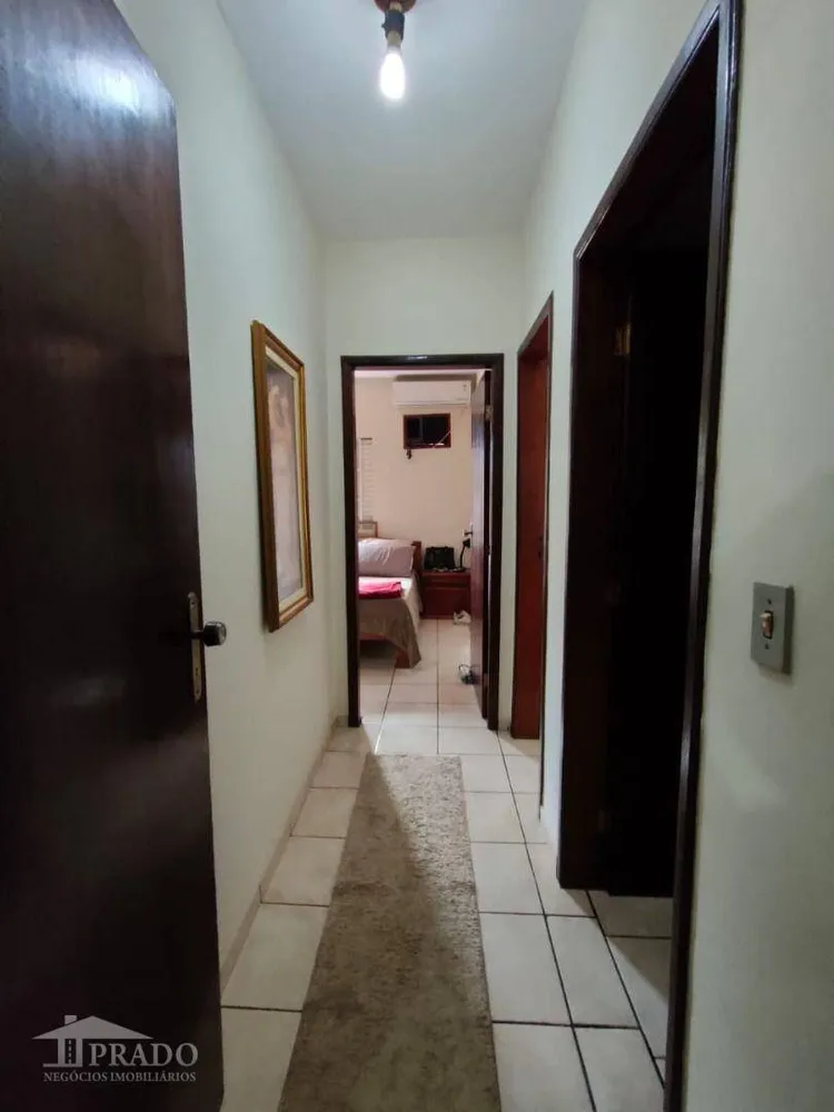 Casa, 3 quartos, 197 m² - Foto 1