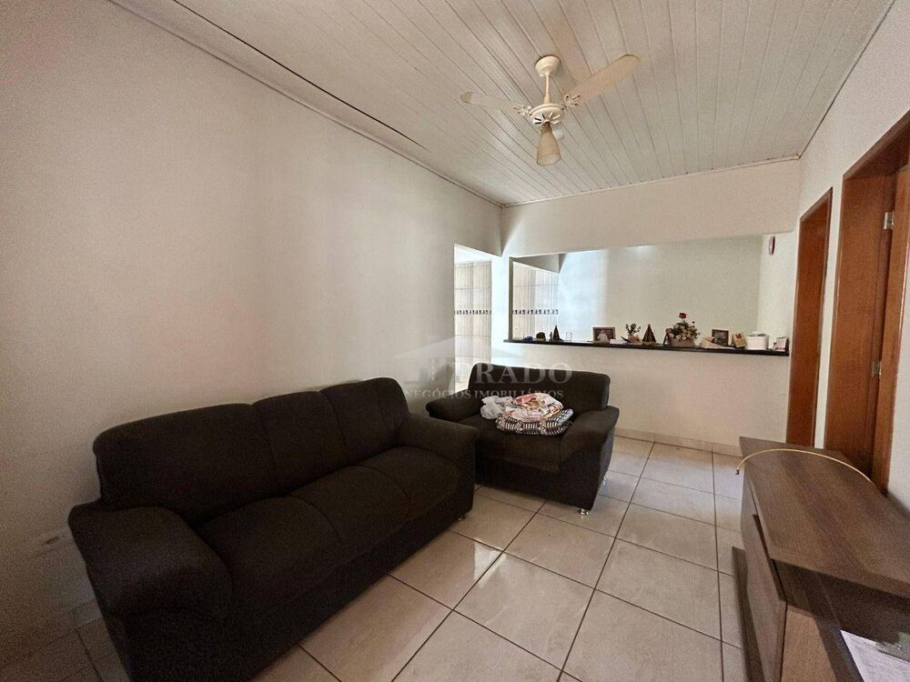 Casa à venda com 3 quartos, 140m² - Foto 3