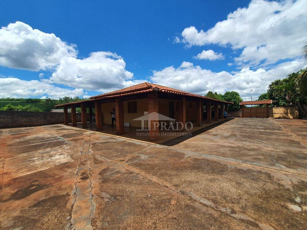 Chácara, 4 quartos, 3048 m² - Foto 2