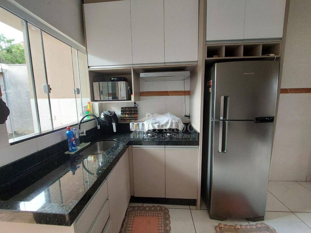 Casa à venda com 2 quartos, 76m² - Foto 11
