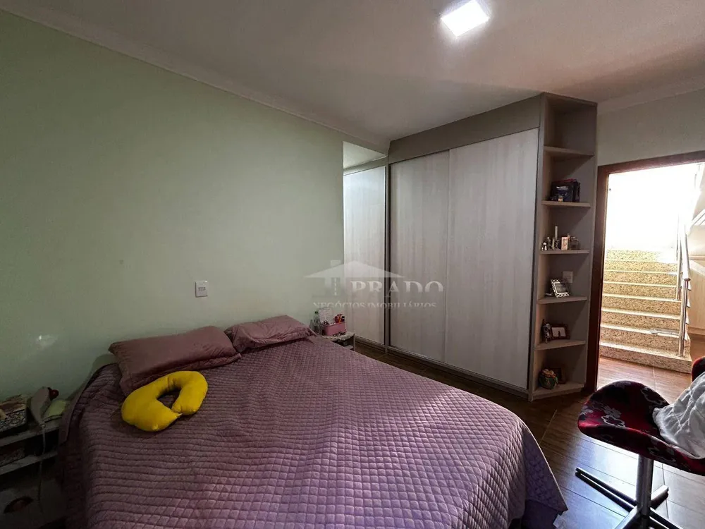 Sobrado, 3 quartos, 209 m² - Foto 1