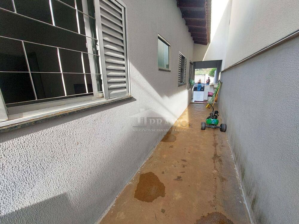 Casa à venda com 2 quartos, 66m² - Foto 8