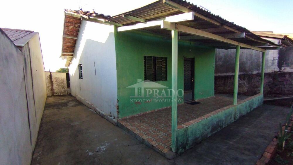 Casa à venda com 2 quartos, 70m² - Foto 3