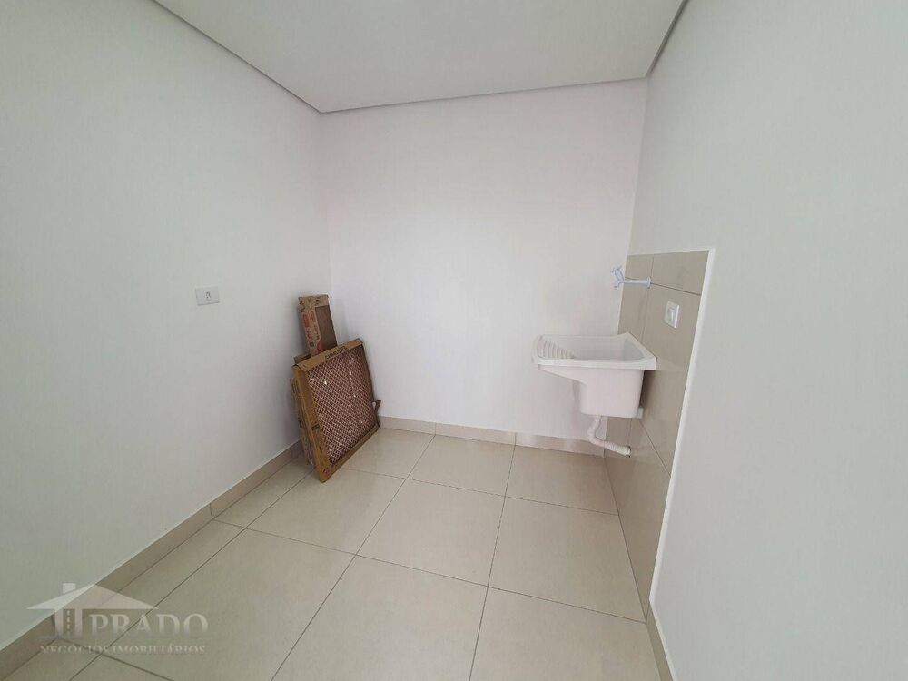 Casa à venda com 2 quartos, 75m² - Foto 7
