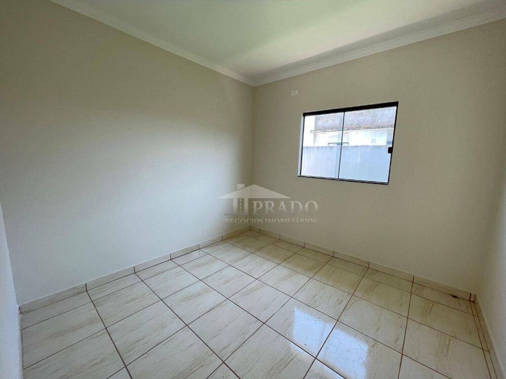 Casa à venda com 3 quartos, 95m² - Foto 4