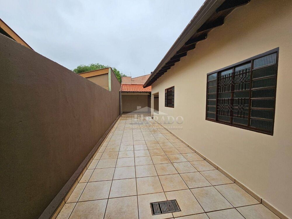 Casa, 3 quartos, 233 m² - Foto 3